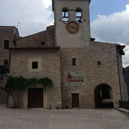 Delizioso Nel Borgo Ferienhaus SantʼAnatolia di Narco